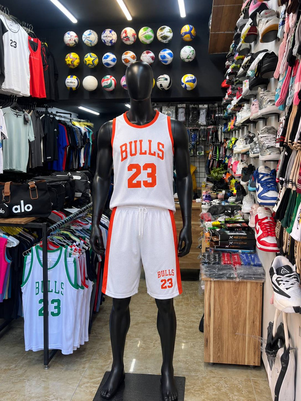 ست بسکتبال مردانه BULLS23